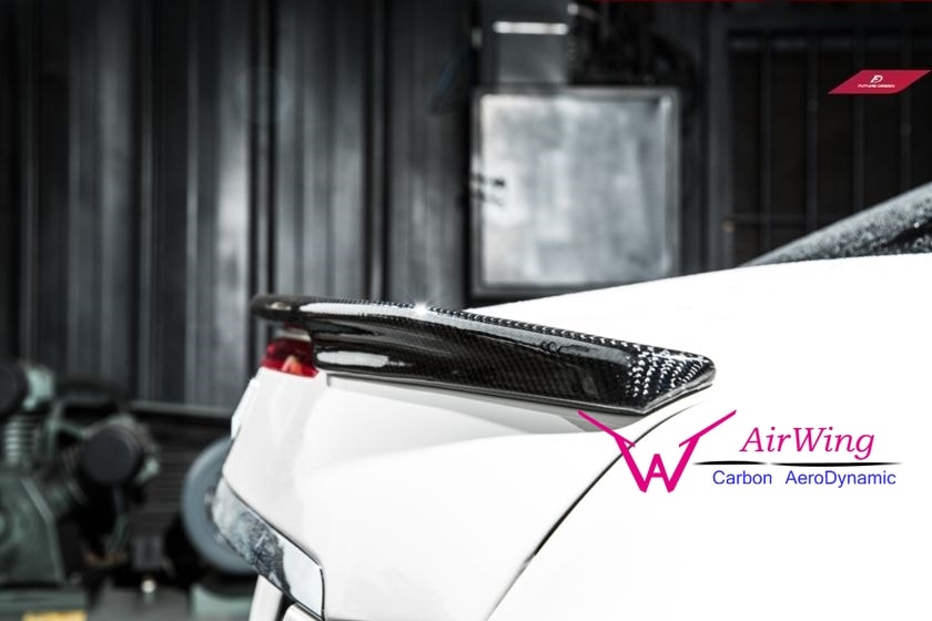 W207 - Prior Design style trunk spoiler 02